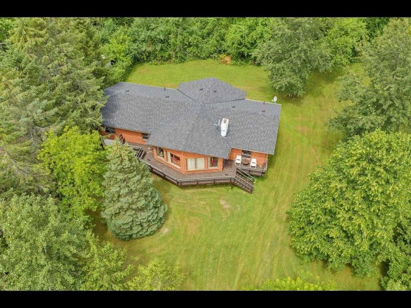 4 Macpherson Cres, Kawartha Lakes, K0M 2B0 | Image 3