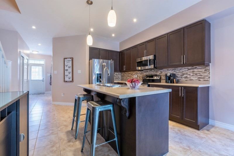 618 Knox Ave, Hamilton, L8H 6K3 | Image 3