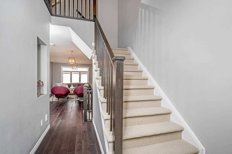 209 Drenters Crt, Guelph/Eramosa, N0B 2K0 | Image 3