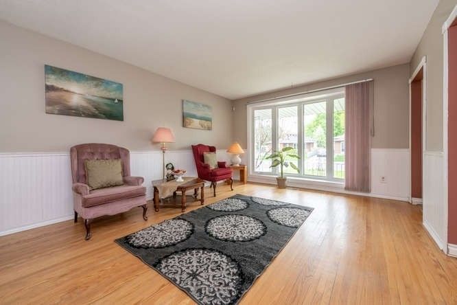 316 Cranbrook Dr, Hamilton, L9C4T3 | Image 3