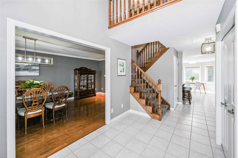 574 Sandbanks Cres, Waterloo, N2V 2K2 | Image 3