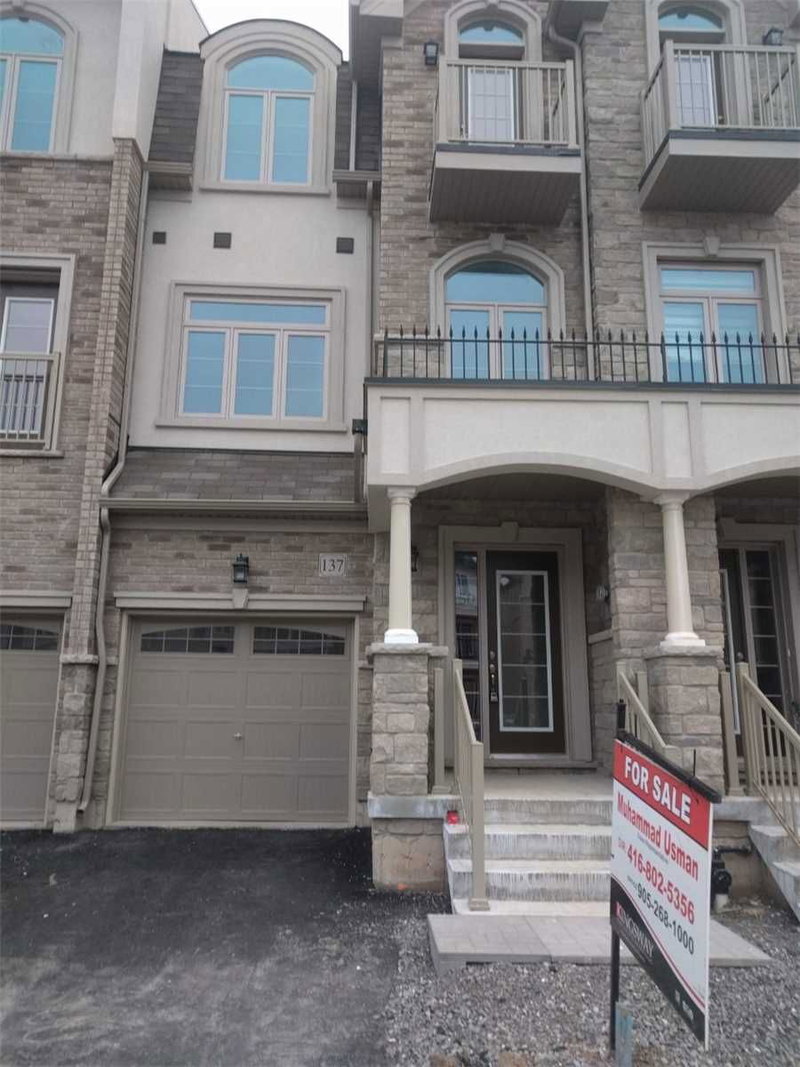 137 Borers Creek Circ, Hamilton, L8B1W3 | Image 2