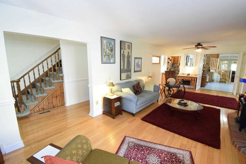 202 Anne St, Niagara-on-the-Lake, L0S 1J0 | Image 2