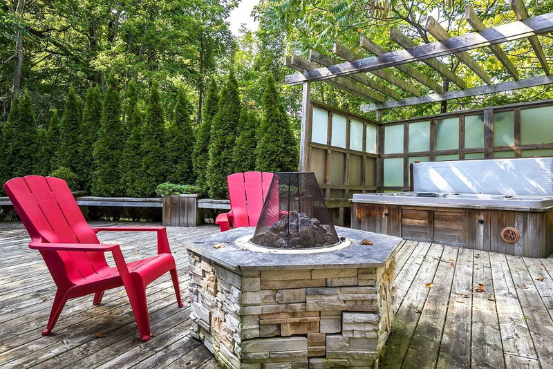 138 St Moritz Cres, Blue Mountains, L9Y 0S6 | Image 3