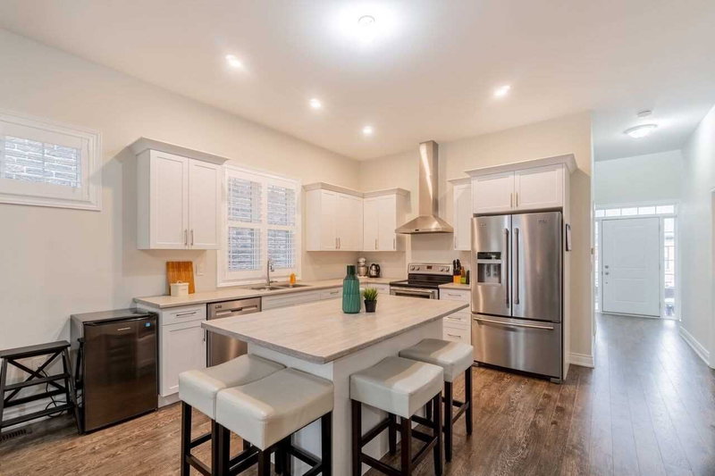 710 Elmer Hutton St E, Cobourg, K9A 0K9 | Image 3