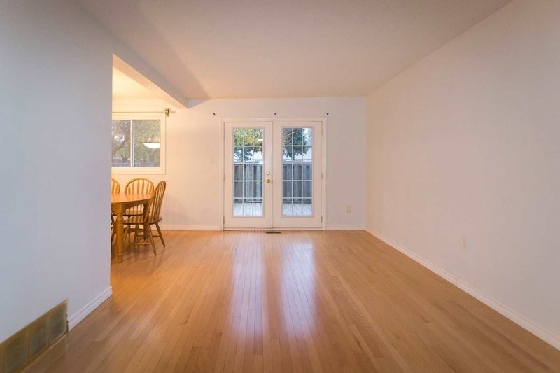 9 - 100 Quigley Rd, Hamilton, L8K6J1 | Image 3