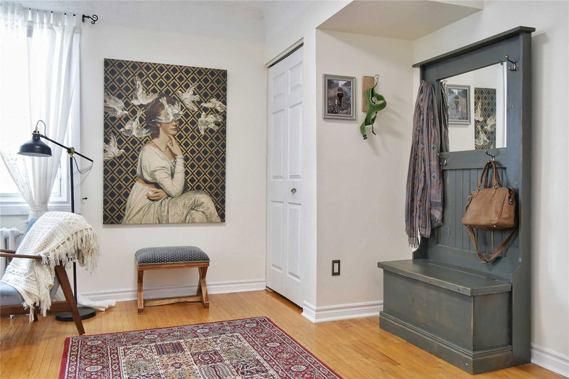 15 - 2 Vineland Ave, Hamilton, L8M 1R4 | Image 2