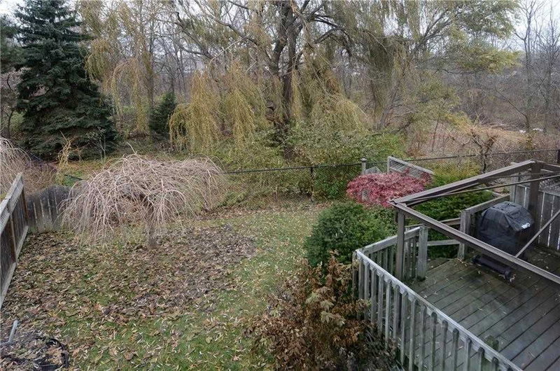 9 - 77 Erion Rd, St. Catharines, L2W 1B4 | Image 2