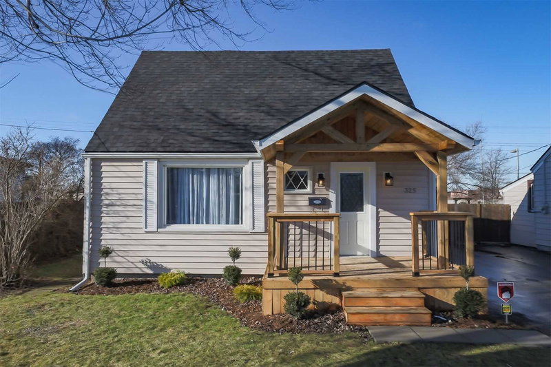 325 Crowland Ave, Welland, L3B 1X5 | Image 2