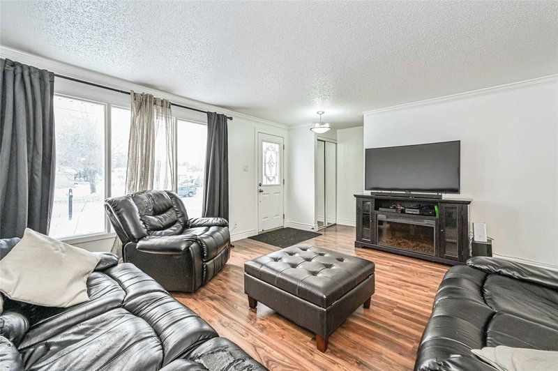 471 Strasburg Rd, Kitchener, N2E 1P1 | Image 3