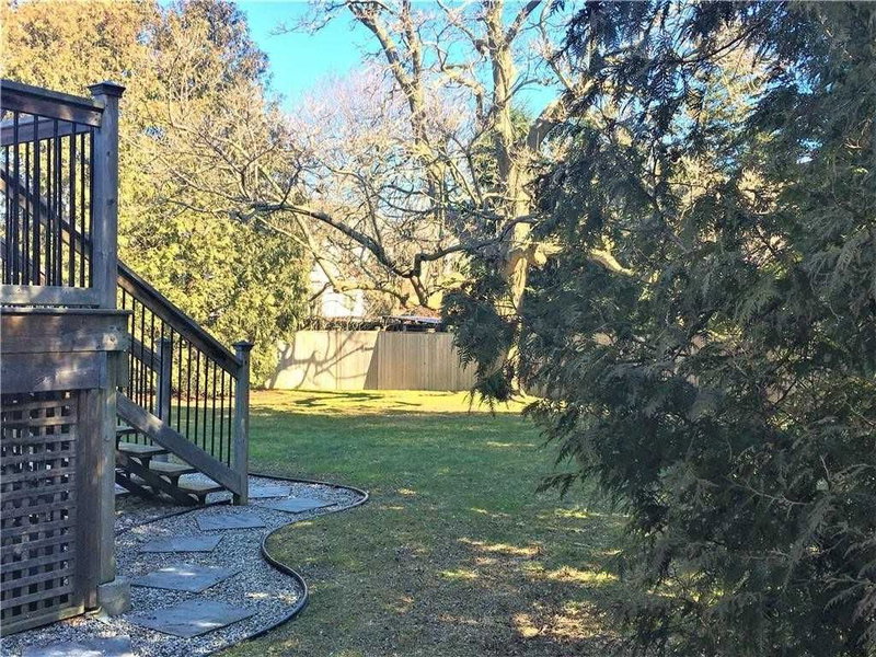 10 Northgate Circ, Niagara-on-the-Lake, L0S1J0 | Image 2