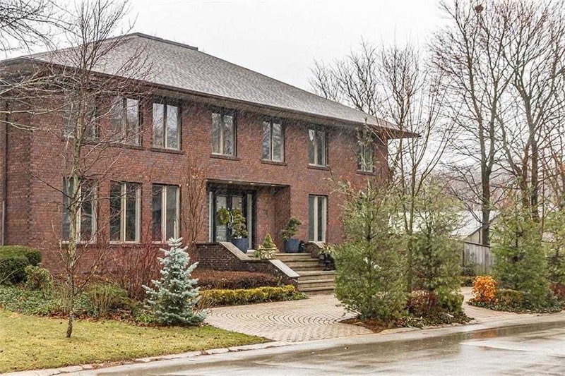 78 Terrace Dr, Hamilton, L9H 3X2 | Image 2