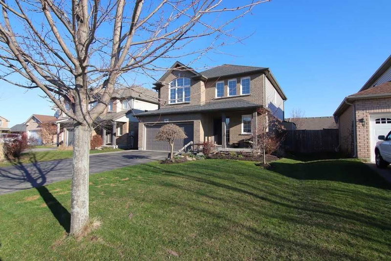 99 Loretta Dr, Niagara-on-the-Lake, L0S 1J0 | Image 3