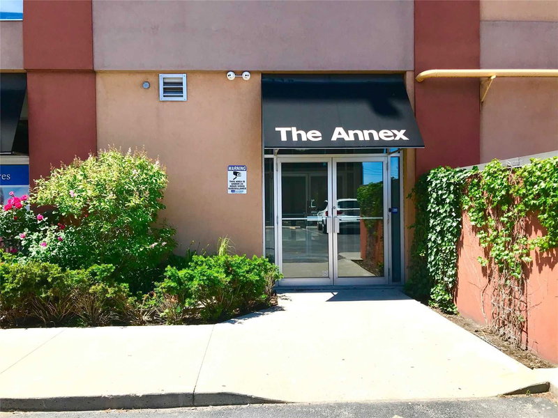 202 - 11 Rebecca St, Hamilton, L8R 3H7 | Image 2