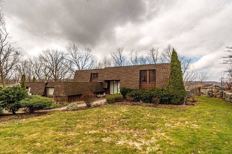 50 Melrose Dr, Niagara-on-the-Lake, L0S 1J0 | Image 2