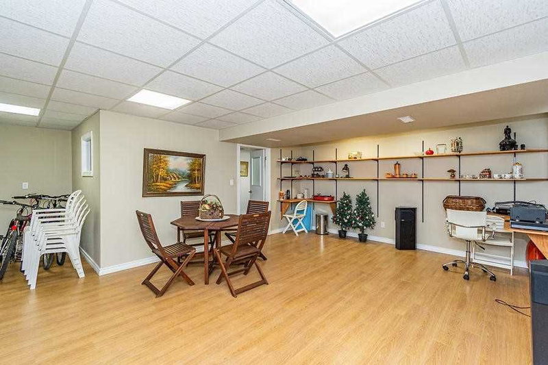 50 Melrose Dr, Niagara-on-the-Lake, L0S 1J0 | Image 3