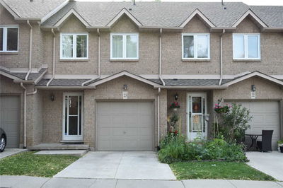 Townhouse sold at 1809 Upper Wentworth Street, Hamilton, Allison, L9B 2R9 - MLS: X4804406