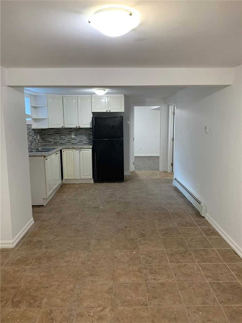 4 - 108 Queenston St, St. Catharines, L2R 2Z3 | Image 3