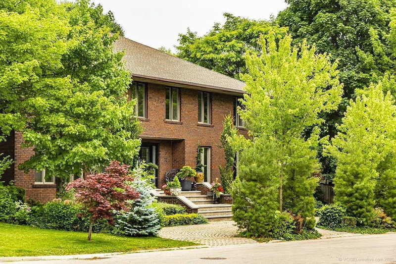 78 Terrace Dr, Hamilton, L9H3X2 | Image 2