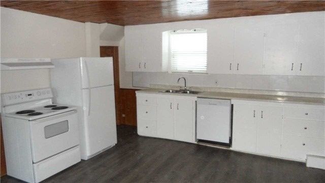 50 Leeson St S, East Luther Grand Valley, L9W5S5 | Image 3