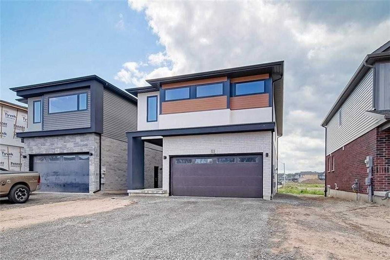 13 Damude Ave, Thorold, L2V 0G7 | Image 2