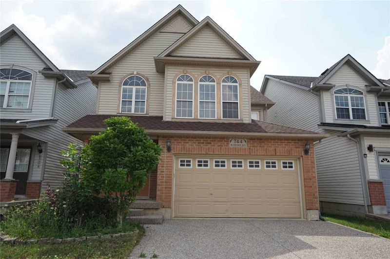 744 Brandenburg Blvd, Waterloo, N2T2W9 | Image 2