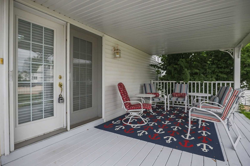 31 Newport Beach Blvd, Fort Erie, L0S1V0 | Image 2