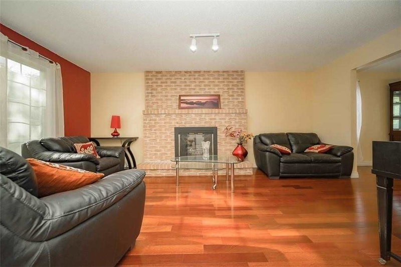 51 Huntington Lane, St. Catharines, L2S 3R5 | Image 2