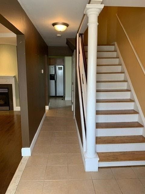 23 Heatherdale Pl, Hamilton, L9C6K7 | Image 3