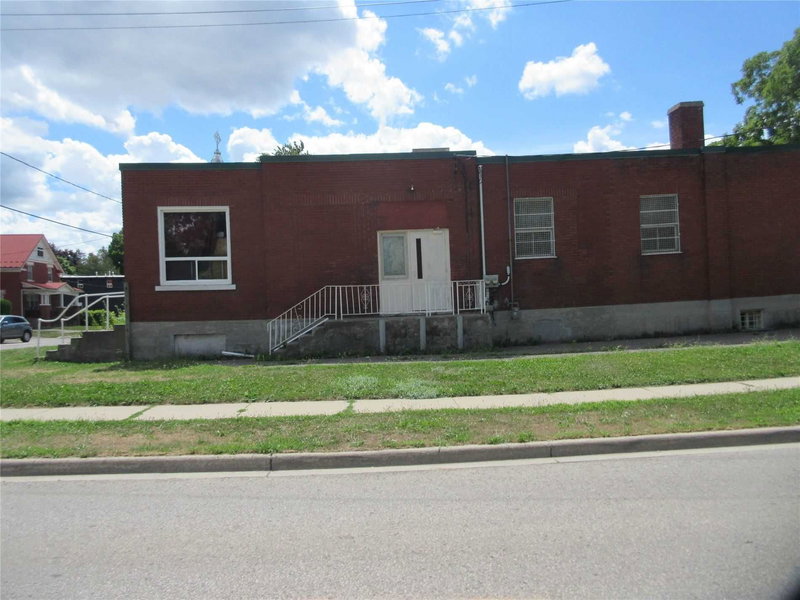 155 Ahrens St W, Kitchener, N2H4C6 | Image 2