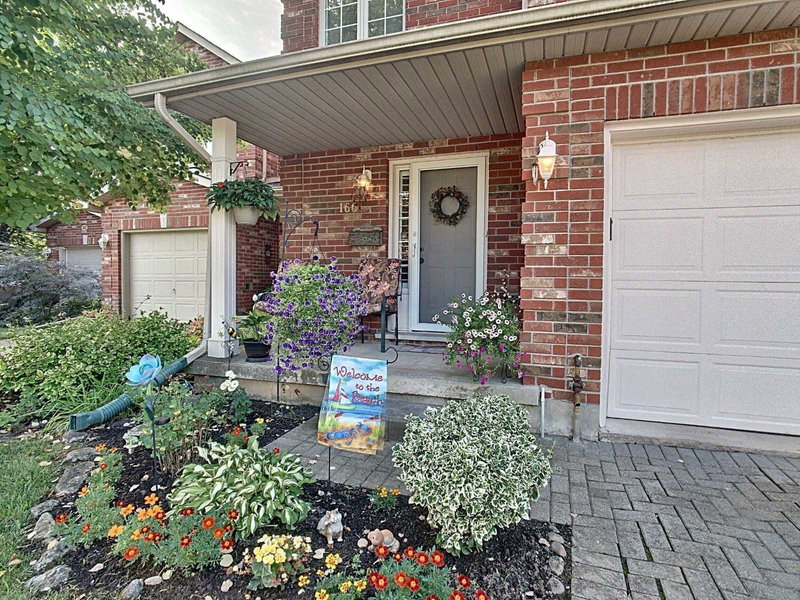 166 Lawrence Lane, Pelham, L0S1E4 | Image 2