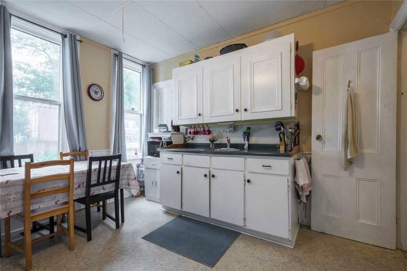 40 Charles St, Port Hope, L1A1S4 | Image 3