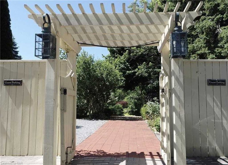 307 Mississagua St, Niagara-on-the-Lake, L0S 1J0 | Image 3