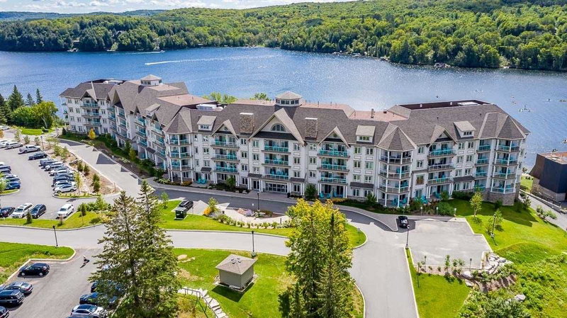 230 - 25 Pen Lake Point Rd, Huntsville, P1H1A9 | Image 3