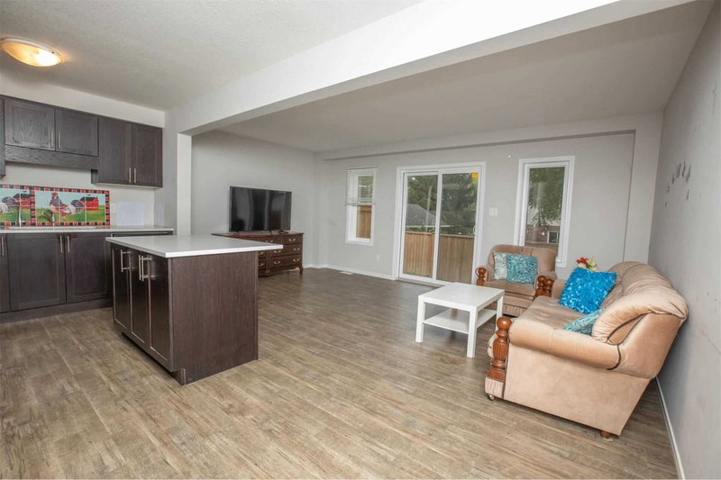 55 - 50 Pinnacle Dr, Kitchener, N2P0H8 | Image 3