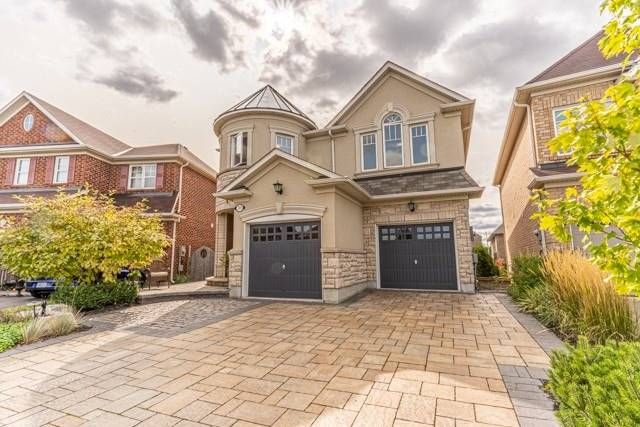 31 Peer Crt, Hamilton, L9K 0C5 | Image 2