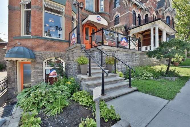 10 Victoria Ave, Brockville, K6V 2B1 | Image 2