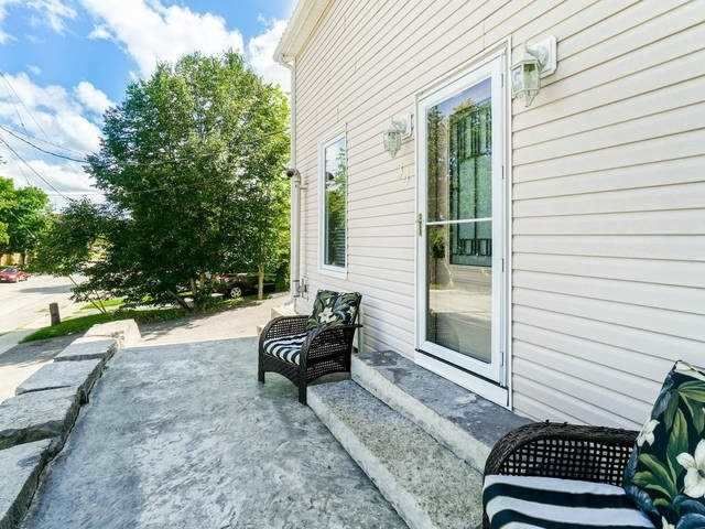 34 Crozier St, East Luther Grand Valley, L9W5N6 | Image 2