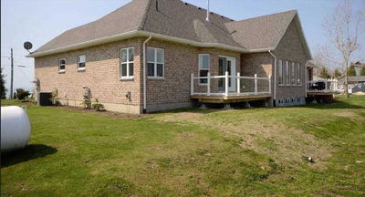 576 Barcovan Beach Rd, Quinte West -  image-0-2