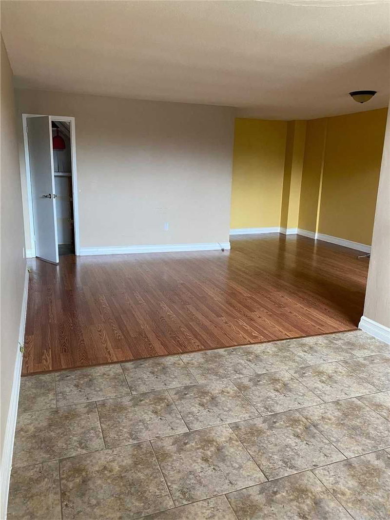 17 - 15 Albright Rd, Hamilton, L8K 5J2 | Image 2