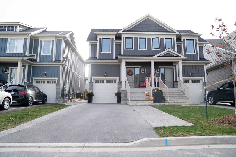 345 Yellow Birch Cres, Blue Mountains, L9Y 0Y5 | Image 2