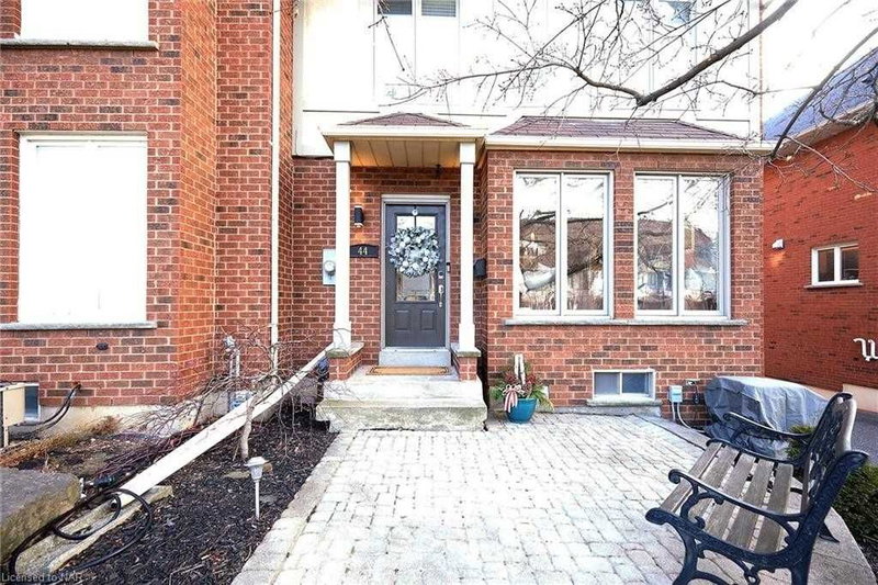 44 Sunvale Pl, Hamilton, L8E 4Z7 | Image 2