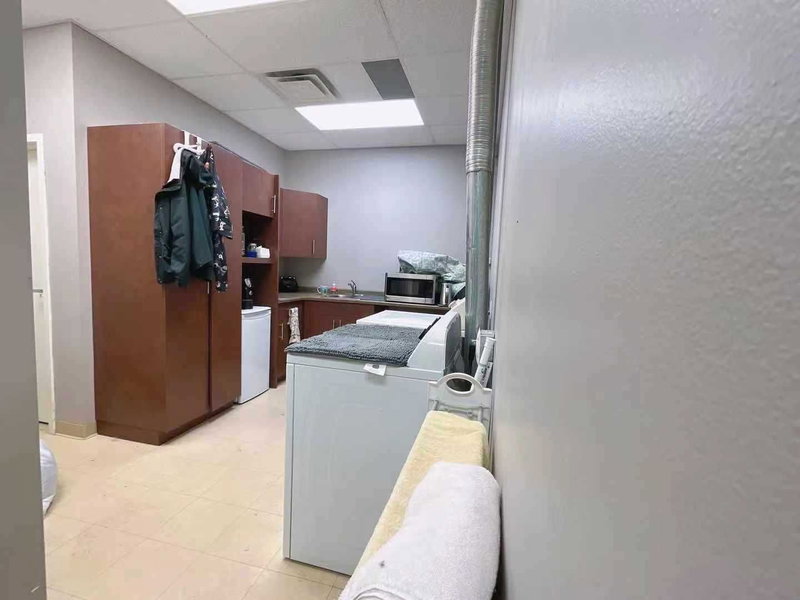 4 - 595 Carlton St, St. Catharines, L2M4Y2 | Image 3