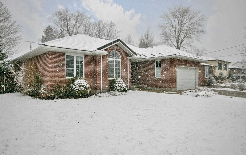 148 Broadway St, North Middlesex, N0M2K0 | Image 2