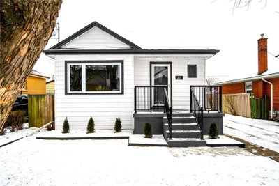 Semi-Detached House sold at 351 East 27th Street, Hamilton, Ontario, L8V 3G9 - Burkholme - MLS: X5090873