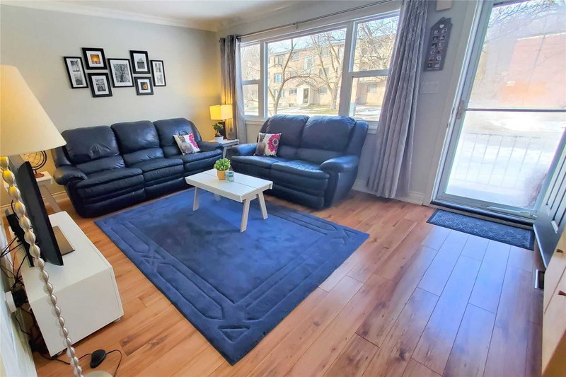 89 Barbara Cres, Kitchener, N2M4N3 | Image 2