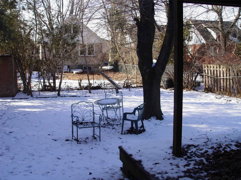 43 Kingsmount St N, Hamilton, L8S 3L2 | Image 2