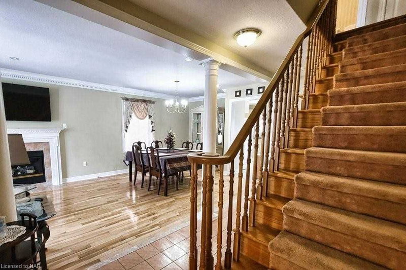 25 Stevens Dr, Niagara-on-the-Lake, L0S 1J0 | Image 2