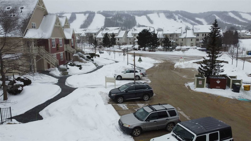 124 - 125 Fairway Crt, Blue Mountains, L9Y 0P8 | Image 3