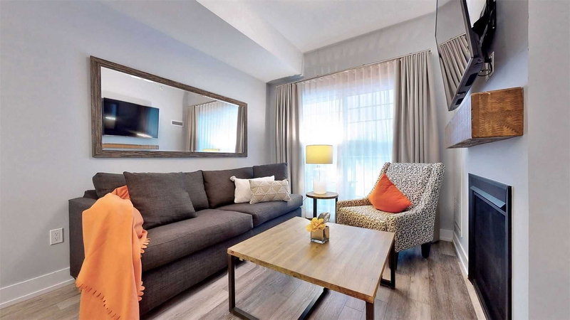 425 - 25 Pen Lake Point Rd, Huntsville, P1H1A9 | Image 2